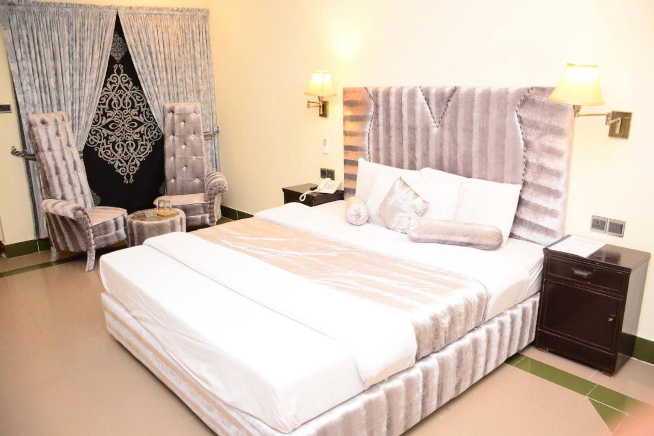 Hotel Move-N-Pick Murree Exterior foto