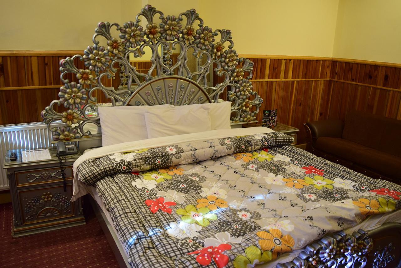 Hotel Move-N-Pick Murree Exterior foto