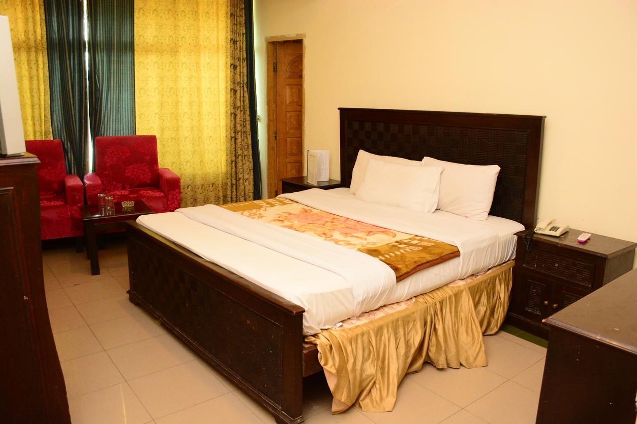 Hotel Move-N-Pick Murree Exterior foto