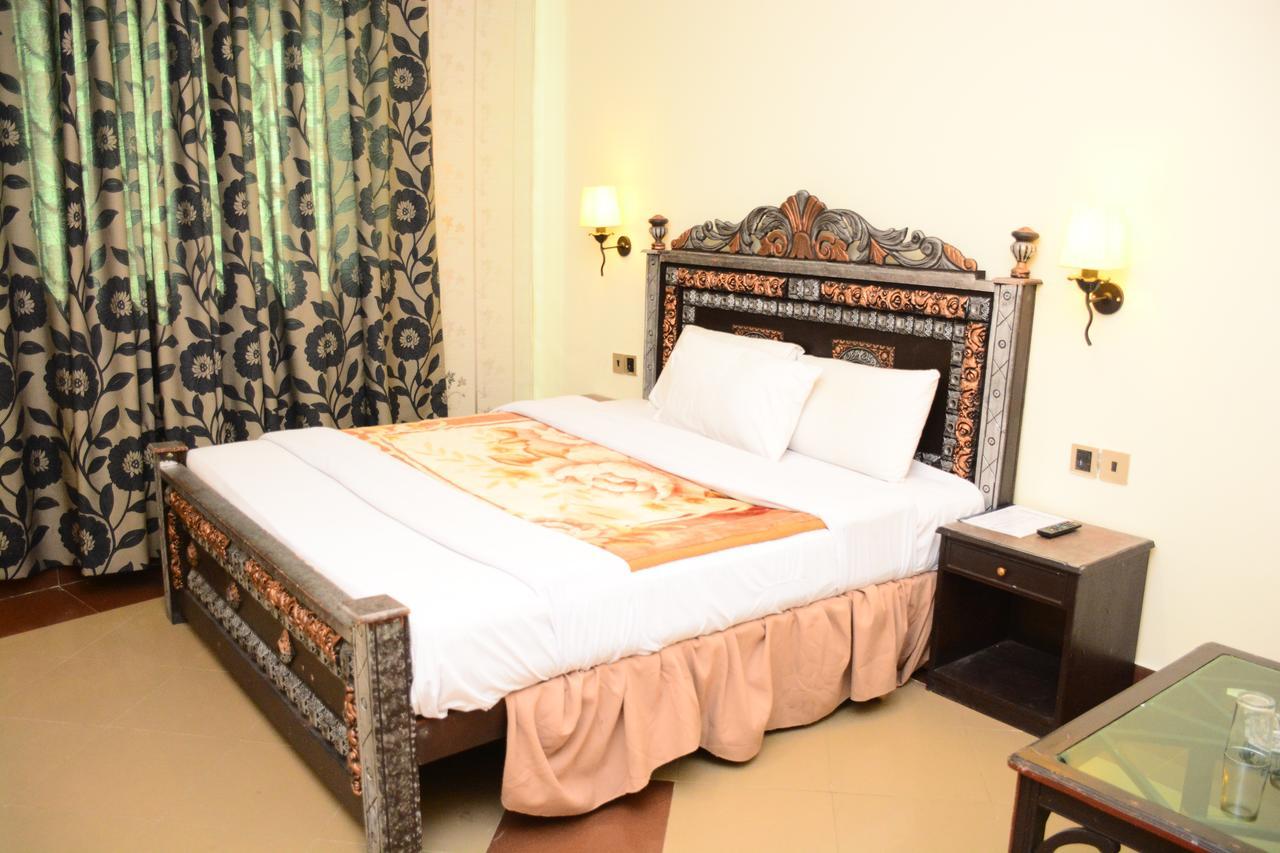 Hotel Move-N-Pick Murree Exterior foto
