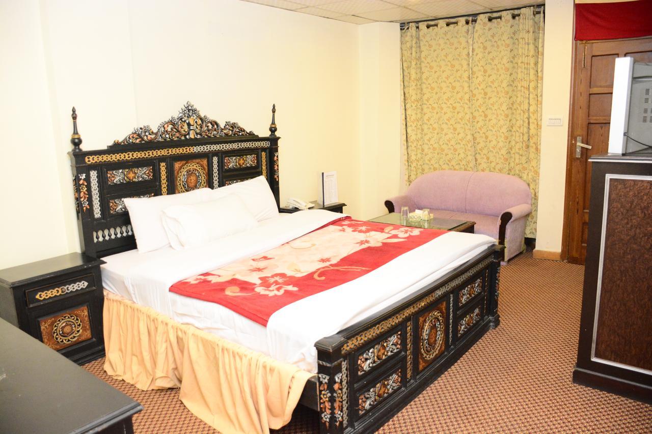 Hotel Move-N-Pick Murree Exterior foto
