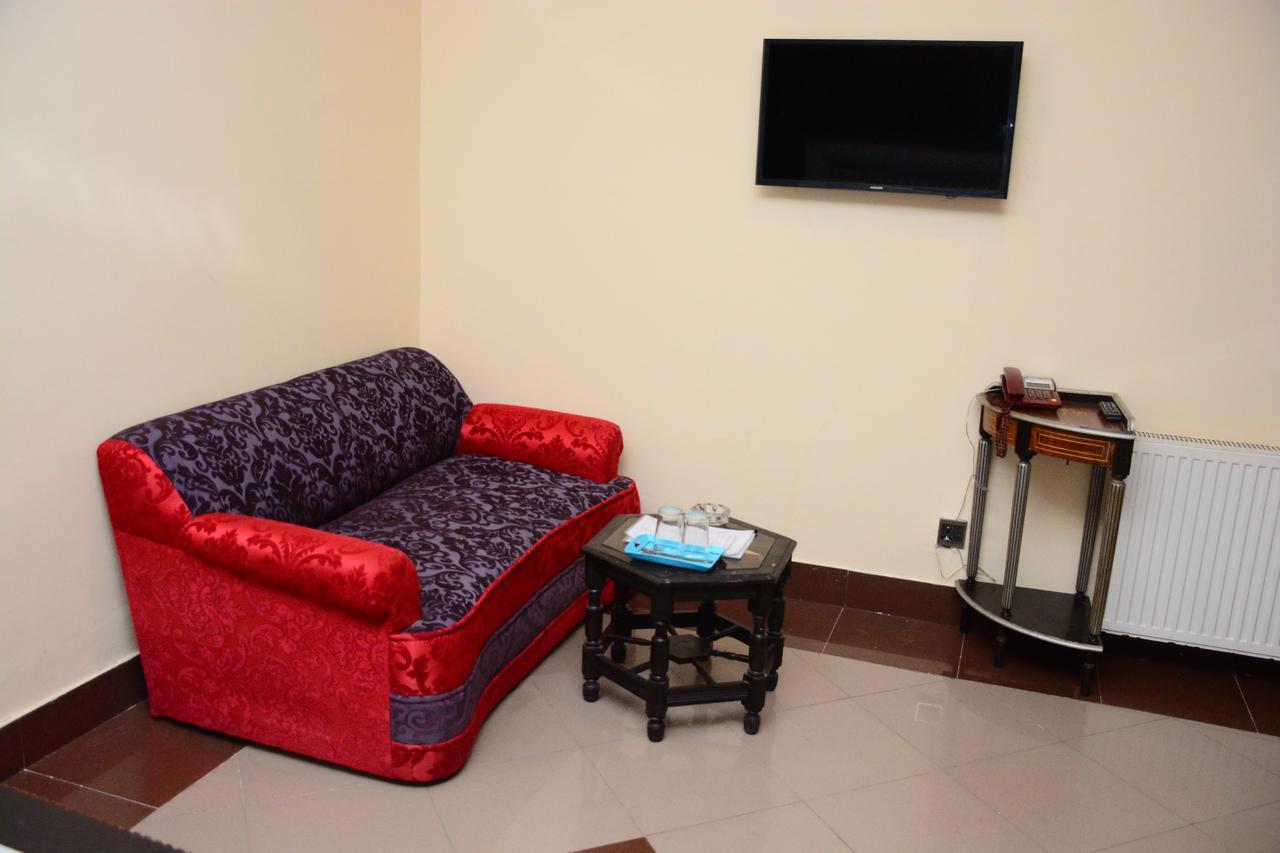 Hotel Move-N-Pick Murree Exterior foto